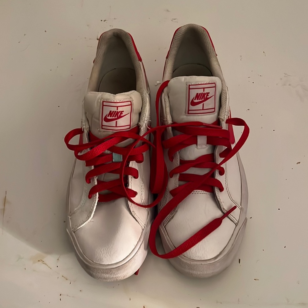 Nike men’s shoe.  White and red, size 8